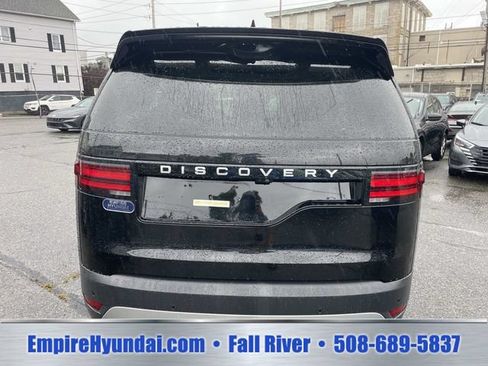 Used 2025 Land Rover Discovery S AWD/4WD image 4