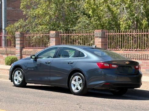 Used 2020 Chevrolet Malibu LS w/ Driver Confidence Package II FWD image 4