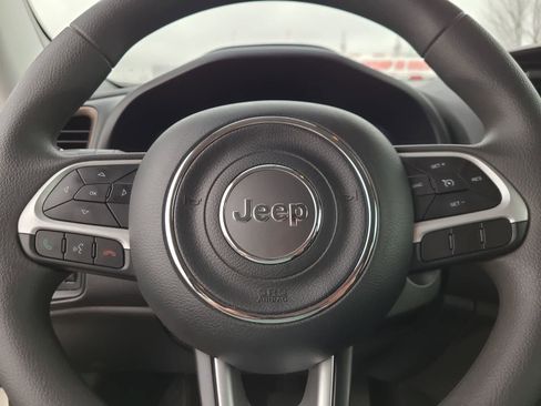 Certified 2023 Jeep Renegade Latitude image 23