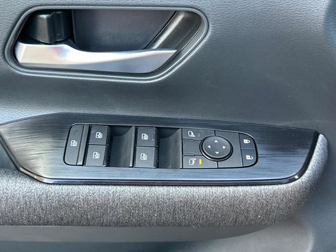 New 2026 Nissan Kicks SV w/ SV Premium Package image 16