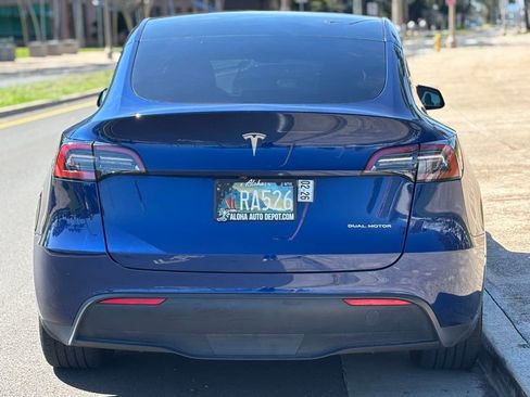 Used 2024 Tesla Model Y AWD image 4