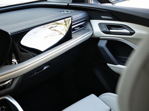 New 2025 Audi Q5 2.0T Premium Plus image 28