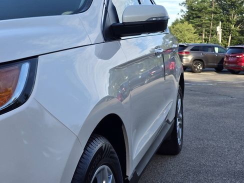 Used 2017 Ford Edge Titanium w/ Technology Package AWD/4WD image 11