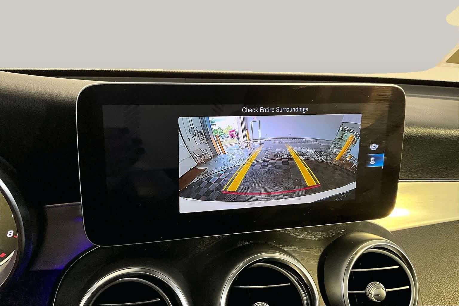 Used 2020 Mercedes-Benz GLC 300 4MATIC image 29