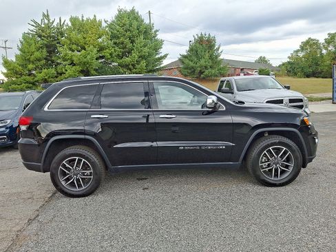 Used 2022 Jeep Grand Cherokee Limited image 9