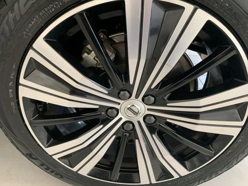 Certified 2022 Volvo XC60 B6 Inscription w/ Advanced Package image 12