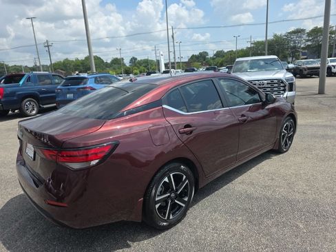 Used 2025 Nissan Sentra SV FWD image 4