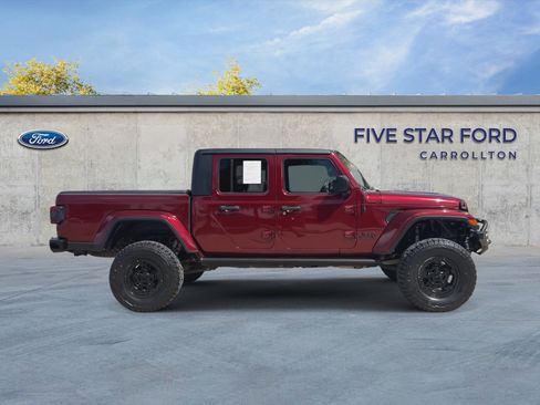 Used 2021 Jeep Gladiator Sport AWD/4WD image 9