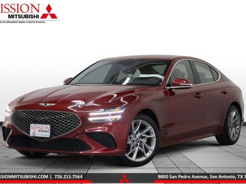 Used 2022 Genesis G70 2.0T image 1