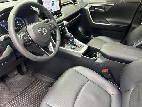 Used 2025 Toyota RAV4 Limited w/ Advanced Technology Package AWD/4WD image 13