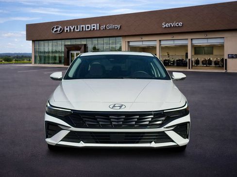 New 2026 Hyundai Elantra Limited FWD image 12