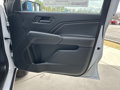 New 2025 Chevrolet Colorado Trail Boss w/ Midnight Edition image 16