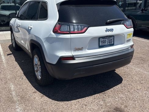 Used 2019 Jeep Cherokee Latitude w/ Popular Appearance Group AWD/4WD image 10