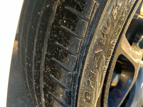 Used 2022 Chrysler 300 Touring w/ Sport Appearance Package image 15