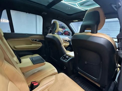 Used 2016 Volvo XC90 T6 Inscription w/ Vision Package image 32