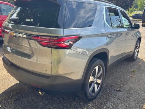 Used 2023 Chevrolet Traverse LT w/ LT Premium Package AWD/4WD image 6