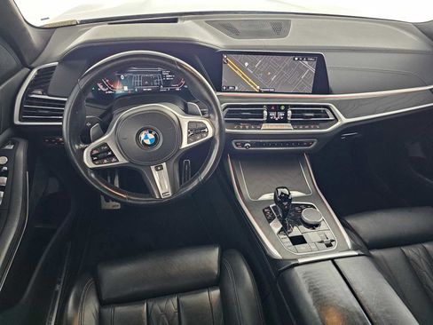 Used 2022 BMW X7 xDrive40i w/ M Sport Package AWD/4WD image 19