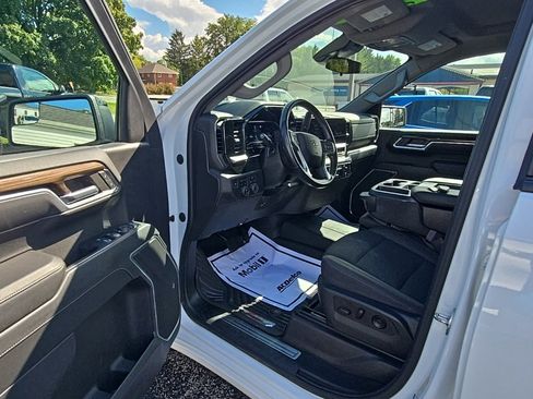 Used 2022 Chevrolet Silverado 1500 RST w/ Z71 Off-Road Package image 13