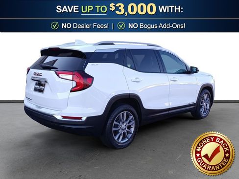 Used 2024 GMC Terrain SLT image 7