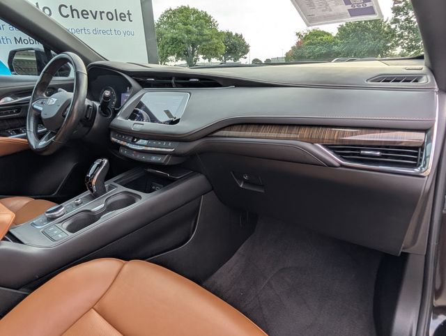 Used 2023 Cadillac XT4 Sport FWD image 24