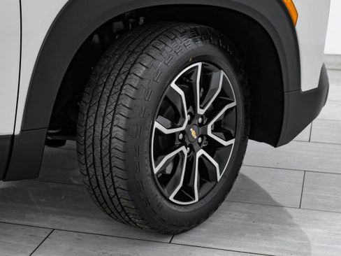 Used 2023 Chevrolet TrailBlazer ACTIV w/ Technology Package FWD image 60