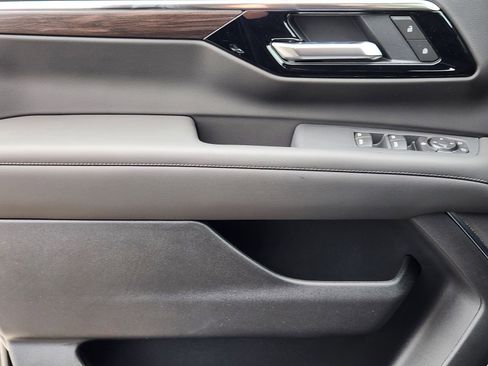 New 2026 Chevrolet Tahoe LS image 17