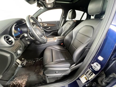 Used 2023 Mercedes-Benz GLC 300 4MATIC Coupe image 22