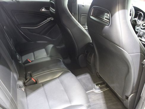Used 2019 Mercedes-Benz CLA 250 image 17