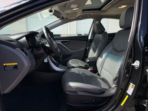 Used 2013 Hyundai Elantra Limited FWD image 23