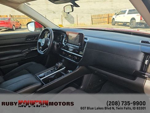 Used 2024 Nissan Pathfinder SV w/ Cargo Package image 36