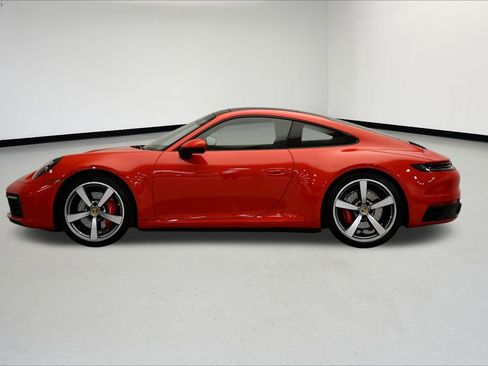 Used 2020 Porsche 911 Carrera S image 2