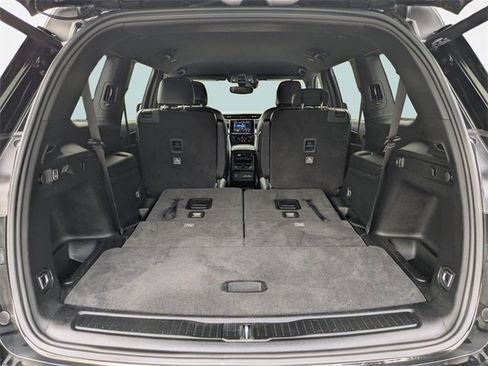 Used 2021 Jeep Grand Cherokee L Laredo image 12