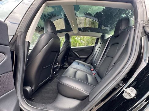 Used 2018 Tesla Model 3 AWD/4WD image 14
