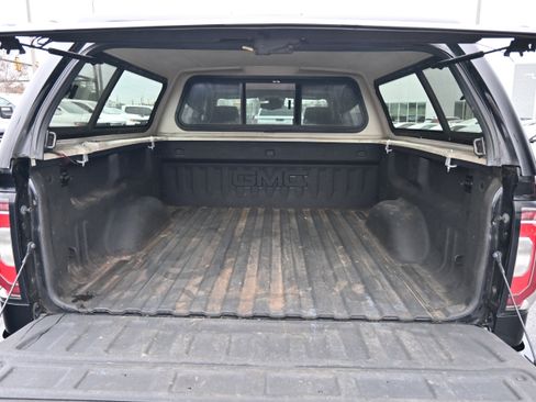 Used 2018 GMC Sierra 1500 SLT image 33