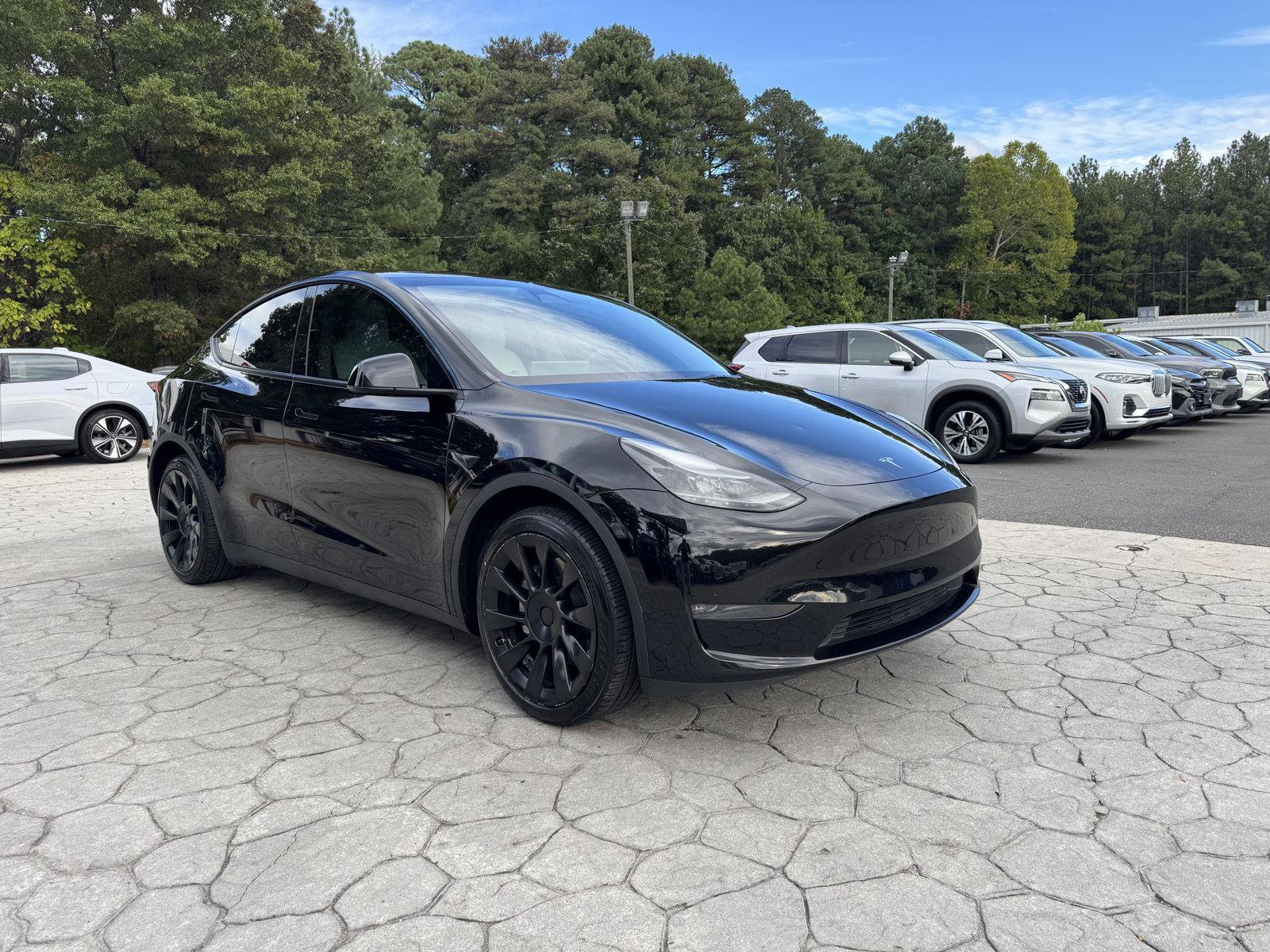 Used 2023 Tesla Model Y Long Range AWD/4WD image 16
