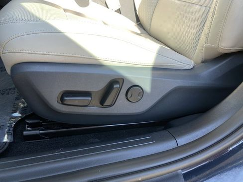 Used 2024 Kia EV6 Wind image 11