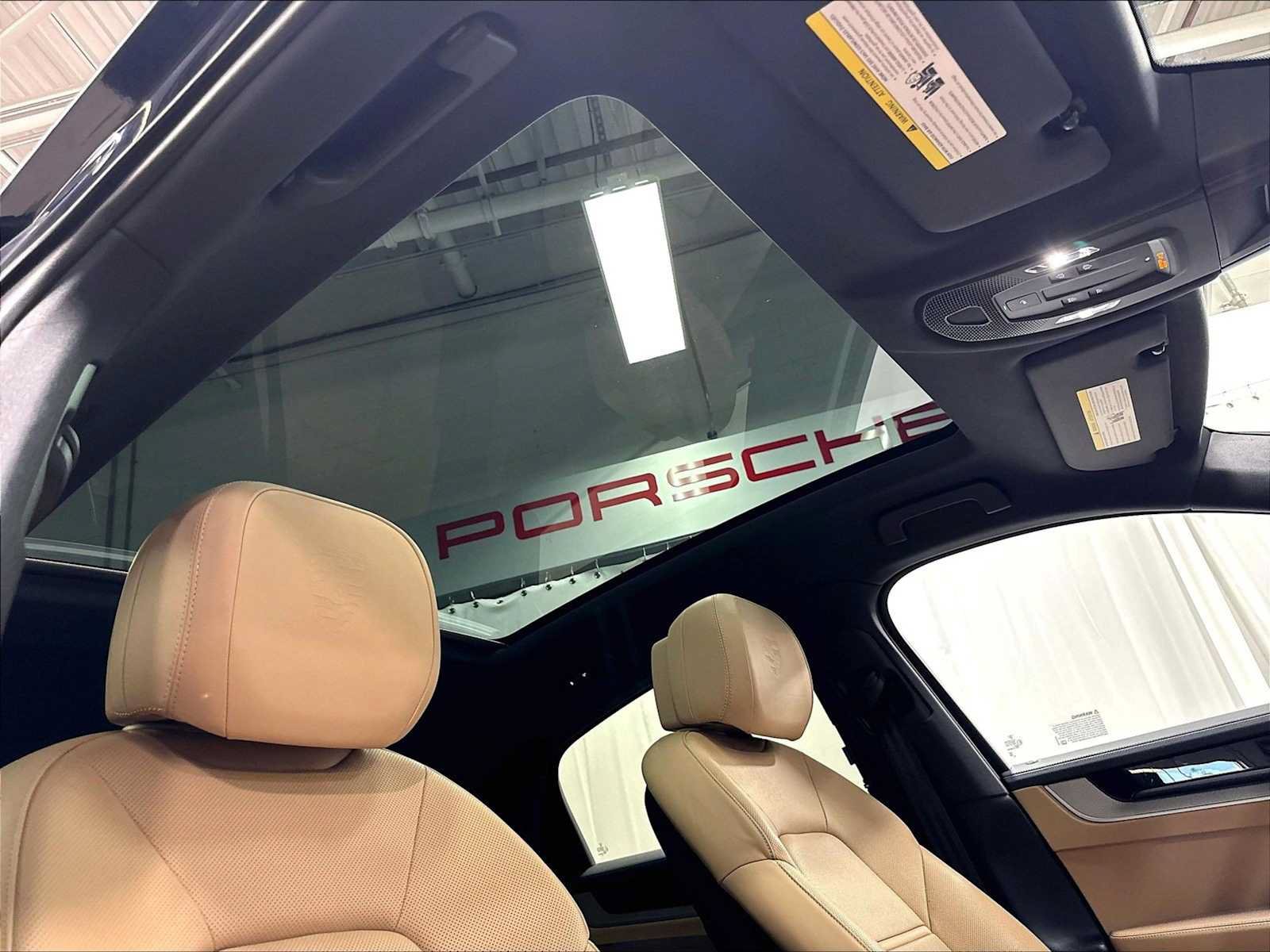 Used 2026 Porsche Cayenne Coupe AWD/4WD image 27