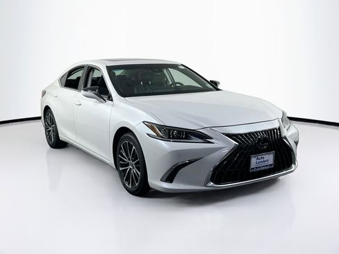 Used 2022 Lexus ES 350 w/ Premium Package image 3