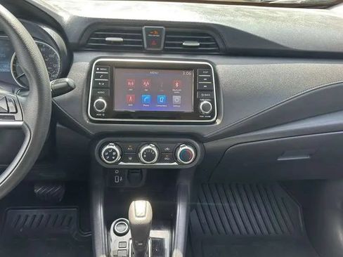 Used 2020 Nissan Versa S FWD image 17