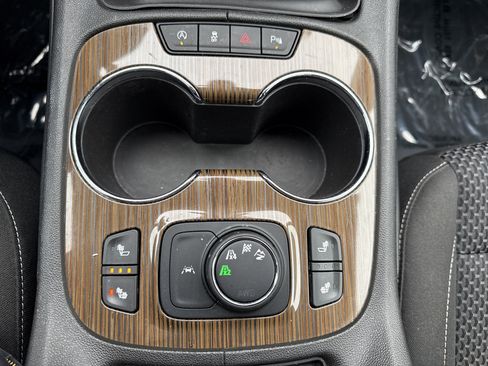 Used 2023 GMC Acadia SLE w/ Driver Convenience Package image 22