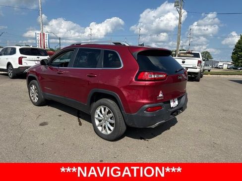 Used 2015 Jeep Cherokee Limited w/ Luxury Group AWD/4WD image 5
