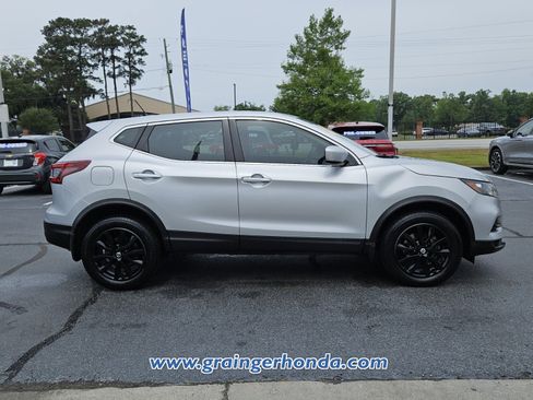 Used 2020 Nissan Rogue Sport S w/ Appearance Package FWD image 6