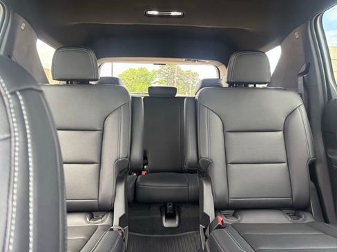 New 2026 Chevrolet Traverse LT FWD image 15