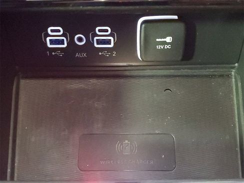 Used 2023 Jeep Grand Cherokee L Altitude image 19