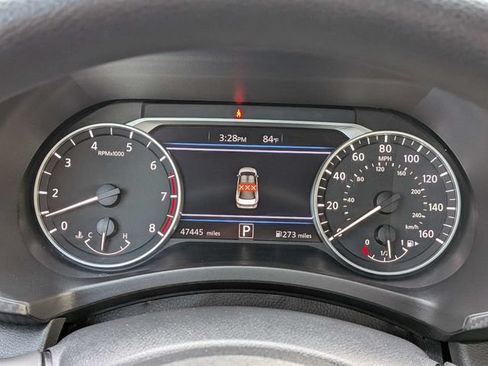 Used 2025 Nissan Sentra SV FWD image 25