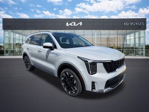 Certified 2025 Kia Sorento EX w/ Panoramic Sunroof Package FWD image 1