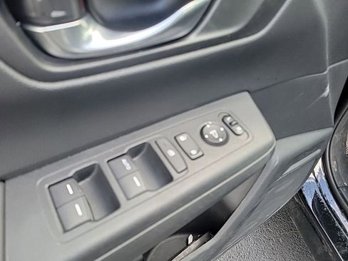 Used 2024 Honda CR-V LX image 18