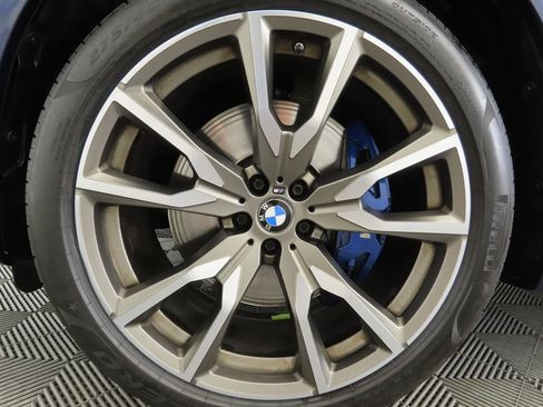 Used 2020 BMW X7 M50i image 31