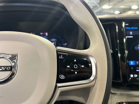 Certified 2024 Volvo XC60 T8 Plus w/ Protection Package Premier image 14