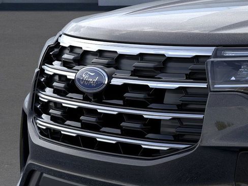 New 2026 Ford Explorer Active w/ Active Comfort Package image 17